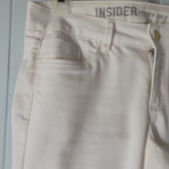 Smart Set Insider Premium Denim White Skinny Jeans - Picture 5 of 9